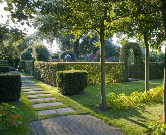 formal garden design and ideas