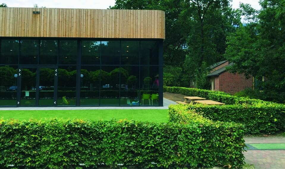 00000005-fagus-beech-resort-retreat-commercial-restaurant-landscape-garden-hedge-outdoor-eating-seating