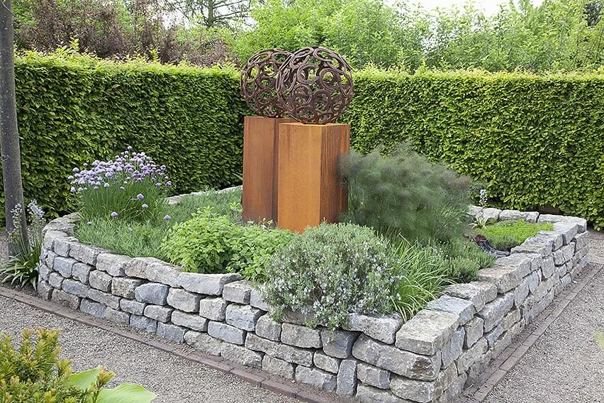 52199-Carpinus-hornbeam-hedge-contemporary-modern-InstantHedge-garden-design-art-sculpture