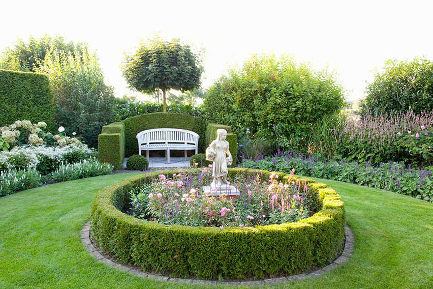 53692-thuja-arborvitae-hedge-low-border-tall-privacy-formal-knot-garden-cottage-bench-sculpture-statue-flower-border-summer